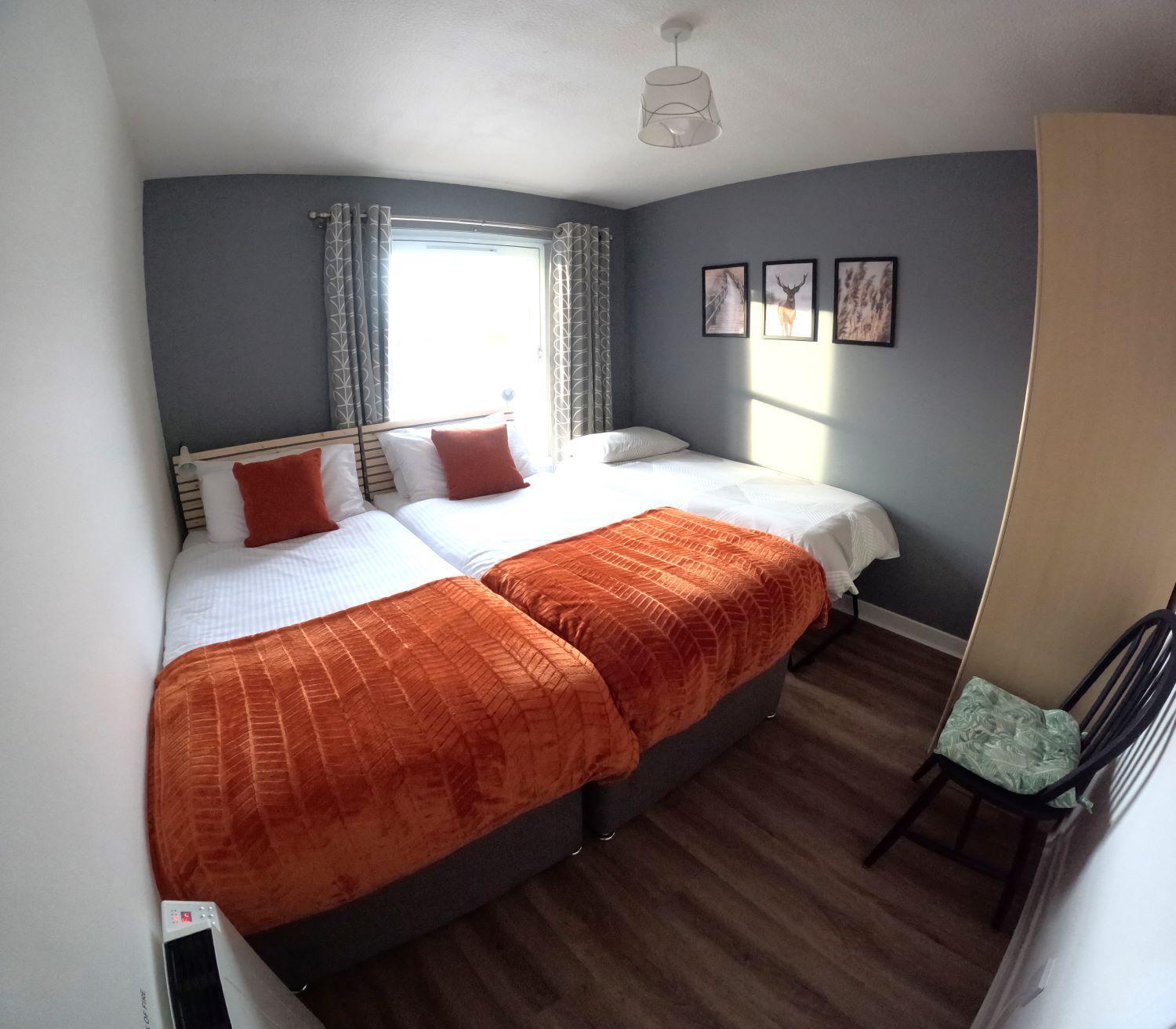 Orange Squirrel Lodge 阿维莫尔 外观 照片